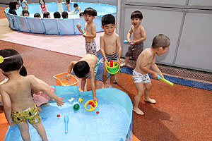プール開き！　楽しかったね　こあら・ことり・ぱんだ