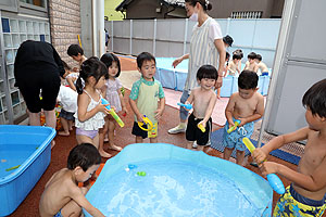 プール開き！　楽しかったね　こあら・ことり・ぱんだ