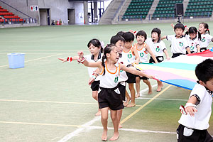 運動会予行4　　　年長組　バルーン