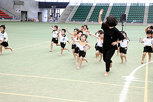 運動会予行4　　　年長組　バルーン