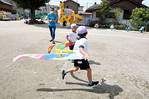 運動会の活動・かけっこ　すみれ・ばら・ひまわり