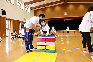 体操教室　- 跳び箱 -　ひまわり・さくら・たんぽぽ