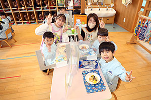ホットケーキパーティ　きりん・ことり・うさぎ