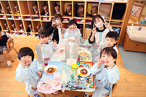 ホットケーキパーティ　きりん・ことり・うさぎ
