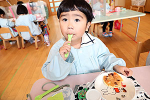 ホットケーキパーティ　きりん・ことり・うさぎ