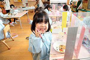 ホットケーキパーティ　きりん・ことり・うさぎ