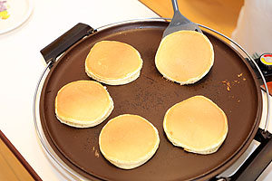 ホットケーキパーティ　きりん・ことり・うさぎ