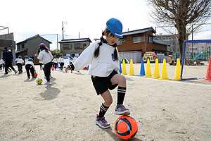 サッカー教室が開かれました　年長C・D・E