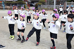 サッカー教室が開かれました　年長C・D・E