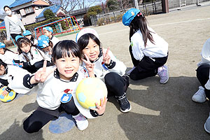 サッカー教室が開かれました　年長C・D・E