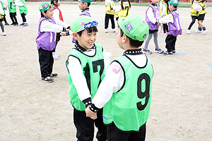 サッカー教室が開かれました　年長A・B