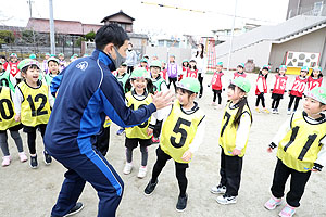 サッカー教室が開かれました　年長A・B
