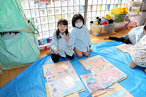 絵画教室　個性いっぱいの作品が完成‼　ひまわり・さくら
