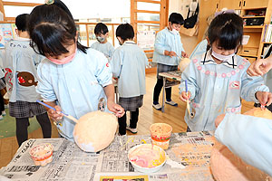 作品展の制作活動の様子　A