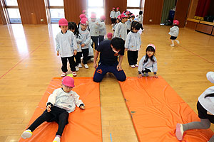 体操教室　ばら・すみれ