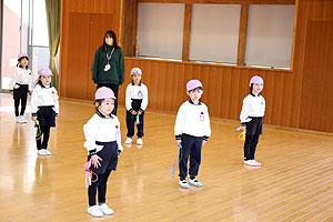 体操教室　ばら・すみれ