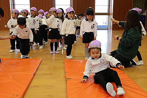 体操教室　ばら・すみれ