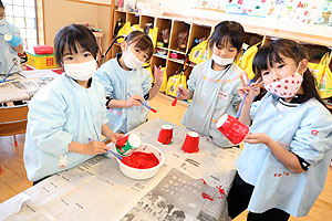 作品展の制作活動の様子　E