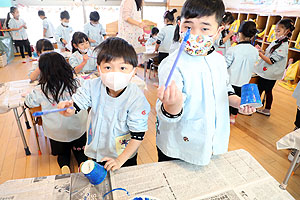 作品展の制作活動の様子　E