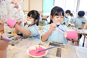 作品展の制作活動の様子　E