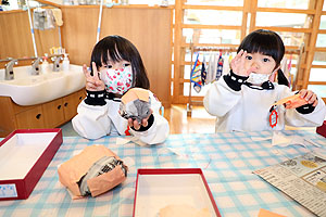 作品展の制作活動の様子　きりん