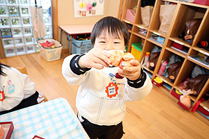 作品展の制作活動の様子　きりん