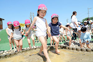 エンゼルパークで水遊び　ばら・たんぽぽ