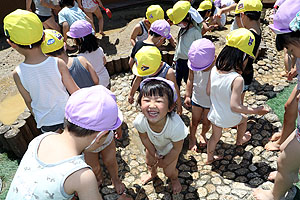 おもいっきり水遊び！　ひまわり・すみれ