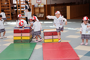 エンゼルドームでサーキット遊び　りす・うさぎ