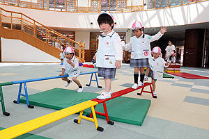 エンゼルドームでサーキット遊び　りす・うさぎ