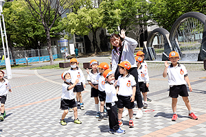 プラネタリウム見学　　たくさんの星がきれいだったね　C・D・E