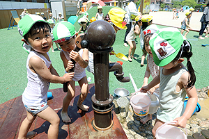 エンゼルパークで水遊び‼　ことり・ひまわり