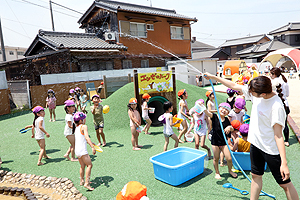 思いっきり　水遊び‼　　C・E