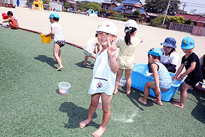 笑顔いっぱいの水遊び！！　さくら・たんぽぽ