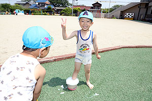 笑顔いっぱいの水遊び！！　さくら・たんぽぽ