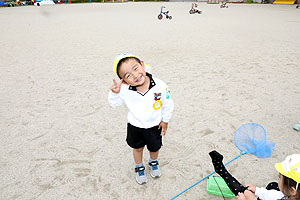 元気いっぱい園庭遊び！　ぱんだ・きりん・ことり