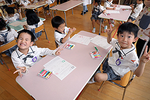 科学教室で「空気のパワー」について学びました！　ばら・すみれ