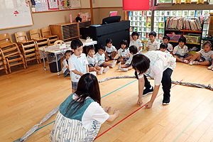 おすもうさんごっこ　きりん