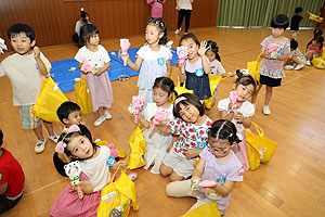 エンゼル七夕まつり🎋　おかしのつかみどり・的あて・わなげ  年中 NO.1