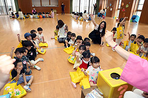 エンゼル七夕まつり　おかしのつかみどり・的当て・わなげ　年少　NO.1