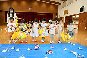 エンゼル七夕まつり　おかしのつかみどり・的当て・わなげ　年少　NO.2