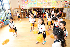 ダンシングぽんぽん入れゲーム　きりん