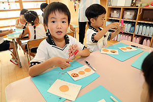 敬老の日のハガキの制作　ばら・すみれ・たんぽぽ