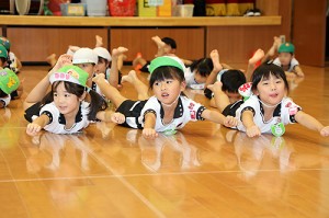 組体操・バルーン活動がんばっています！　A・B　NO.1