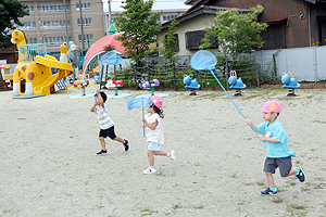 園庭あそび　大好き‼　　ひよこ