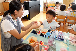 おにぎりを作りました　ことり