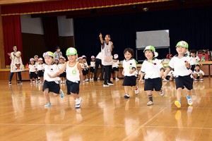 体操教室　   かけっこ頑張ったね！　うさぎ・ことり