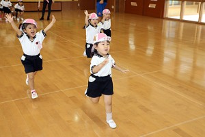 体操教室　   かけっこ頑張ったね！　うさぎ・ことり