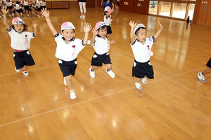 体操教室　   かけっこ頑張ったね！　うさぎ・ことり