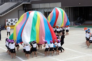 バルーン　大きくふくらんだね‼　年長